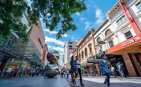 Sky High On Grote - An Elevated Inner-City Stay